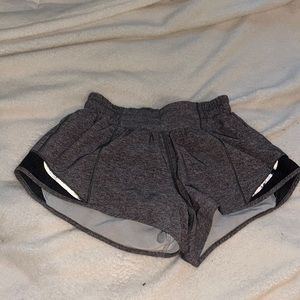 Lululemon 2.5 Hotty Hot Low-Rise